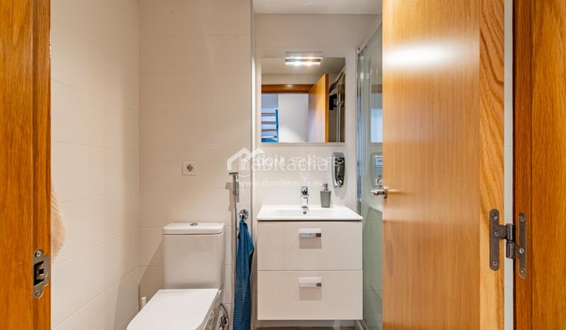 Foto 0337bbc8-32a1-4727-a9c2-6f314bd44efc. Appartement avec parking piscine dans Casco Urbano Adeje