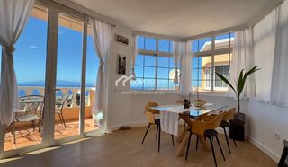 Casa en San Eugenio Alto. Casa adosada denbsplujo con impresionantes vistas al océano en l