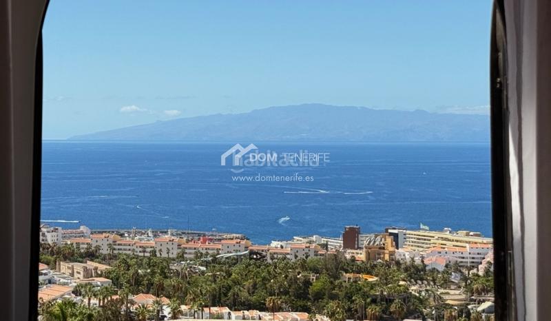 Foto 7ecd6e79-e0da-4a4b-97c7-3353cd330b3c. Casa  adosada denbsplujo con impresionantes vistas al océano en la zona más exclusiva del sur de tenerife. esta propiedad excepcion en Adeje