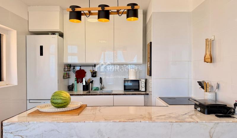 Foto c6bc058e-05d0-4ce9-a7b5-f4fbed9ab672. Casa  adosada denbsplujo con impresionantes vistas al océano en la zona más exclusiva del sur de tenerife. esta propiedad excepcion en Adeje