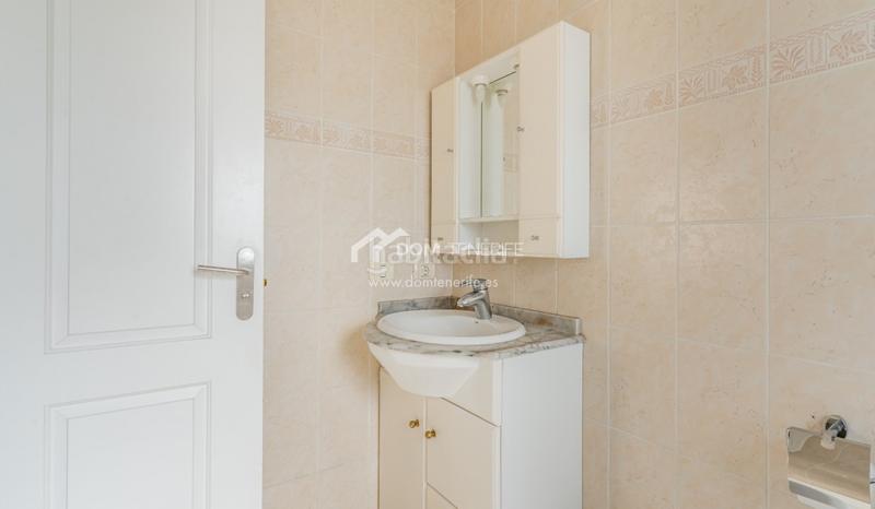 Foto 0b6770e1-38b0-4999-8df2-b7b8578887ce. Casa amb aparcament a Fañabé - Ifonche y Benítez Adeje