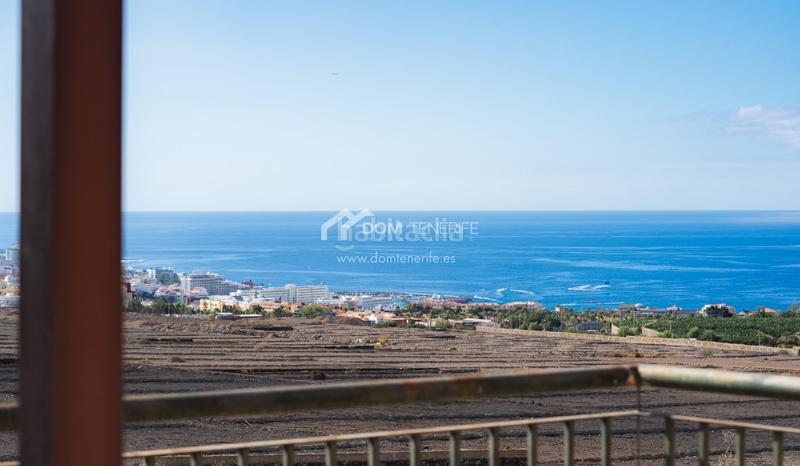 Foto 83b7b398-9963-43fb-a080-f7f7d548f139. Casa amb aparcament a Fañabé - Ifonche y Benítez Adeje