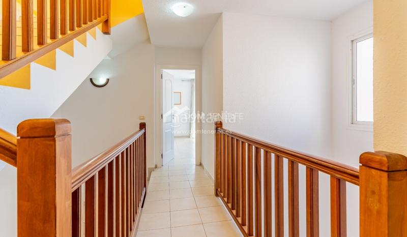 Foto bedaa5bc-f8d4-4b90-a8b3-c8d1e5cc410e. Casa amb aparcament a Fañabé - Ifonche y Benítez Adeje