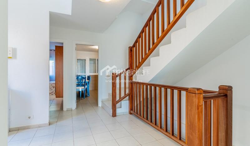 Foto c9fefdb3-eea4-4887-95b9-bb8762eb434a. Casa amb aparcament a Fañabé - Ifonche y Benítez Adeje