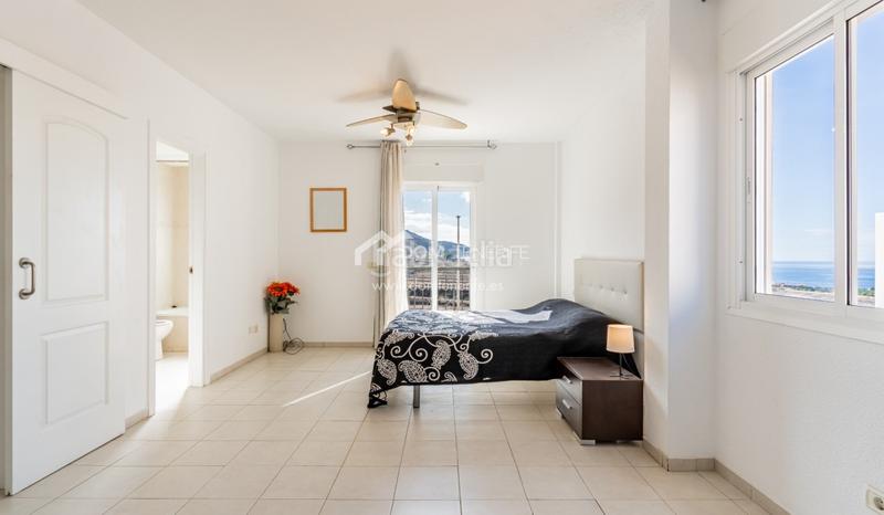 Foto d6587630-4c5c-4c57-bf32-70f52a399b15. Casa amb aparcament a Fañabé - Ifonche y Benítez Adeje