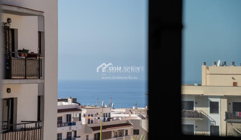 Foto 15fd4bdd-471a-434f-a136-41e123d71b59. Etagenwohnung mit parking pool in Casco Urbano Adeje