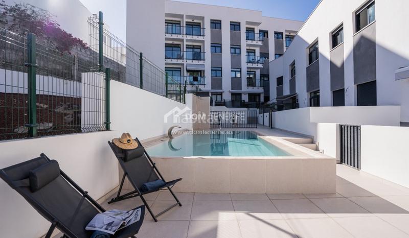 Foto 3e05a313-308e-4f8a-ab35-ce365a8bbe4a. Etagenwohnung mit parking pool in Casco Urbano Adeje
