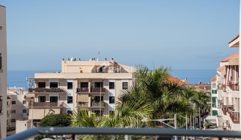 Foto 575697a9-19a4-44c0-a16a-e3ac12b70f5e. Etagenwohnung mit parking pool in Casco Urbano Adeje