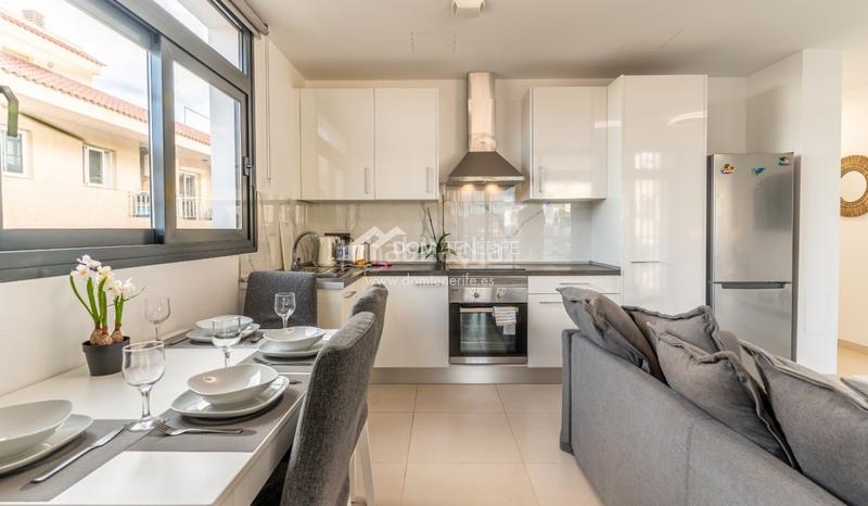 Foto 7f470d05-8776-4c30-9b7f-a3f78b199414. Etagenwohnung mit parking pool in Casco Urbano Adeje