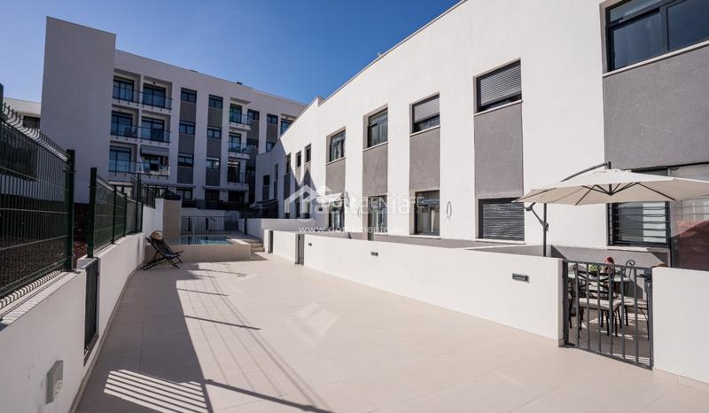Foto 884233ee-2235-4b28-b66e-594f37f87cc6. Etagenwohnung mit parking pool in Casco Urbano Adeje