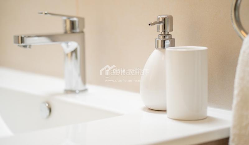 Foto aab48862-fc5a-4829-bcfc-4c99cf983a78. Etagenwohnung mit parking pool in Casco Urbano Adeje