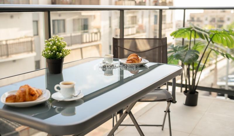 Foto f02f47a6-3366-4a53-b2f8-7103a48f04a9. Etagenwohnung mit parking pool in Casco Urbano Adeje