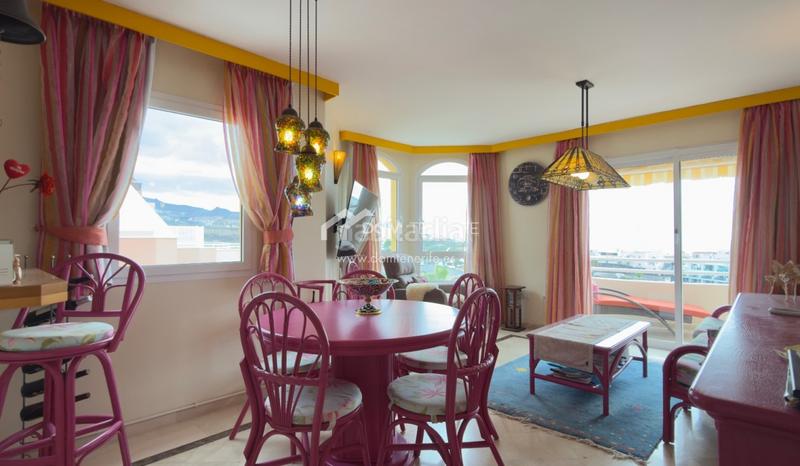 Foto 5136b34d-37e8-4937-b1c4-4ff19083321b. Etagenwohnung mit parking pool in La Caleta Adeje