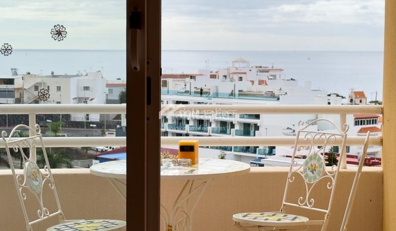 Foto d20f05e4-107b-4556-b3d2-aad431f9f576. Etagenwohnung mit parking pool in La Caleta Adeje