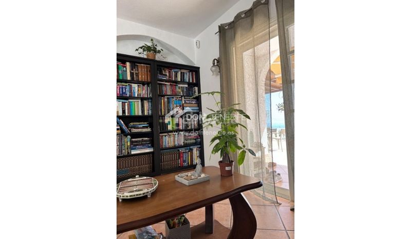 Foto 1bb02ea4-2a0d-4e17-b600-eafdf1099803. Casa amb aparcament a Playa de San Juan Guía de Isora