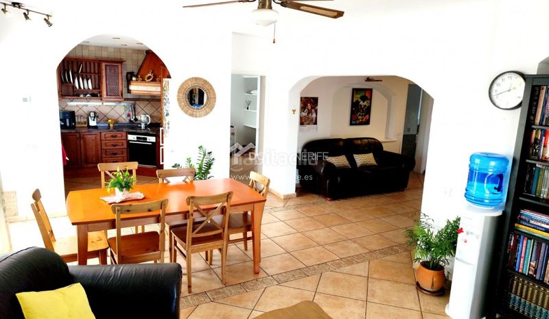 Foto 4e2a22fd-6a65-4b04-9793-577983606324. Casa amb aparcament a Playa de San Juan Guía de Isora