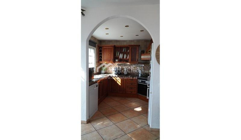 Foto 92e2d134-aaf1-4677-9dc8-11a8153d28f4. Casa amb aparcament a Playa de San Juan Guía de Isora