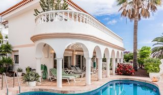 Casa en Chayofa. En venta  chayofa  aronavilla con piscina privada en chayofadom