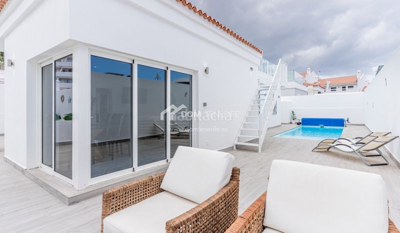 Foto c41c4ffb-b34c-4c50-8ddb-e5eaef97f0cd. Casa amb aparcament piscina a San Eugenio Alto Adeje