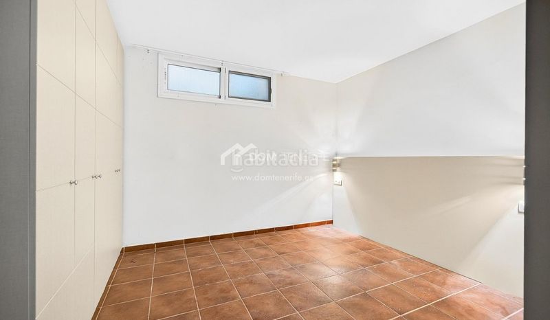 Foto ea87ab40-8ee6-47f4-aab8-3d35f95770e1. Casa amb aparcament piscina a Los Cristianos Arona
