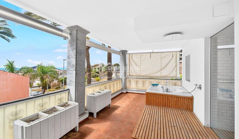 Foto ec8b24a9-699a-45a1-820a-bbfa5e749e1b. Casa amb aparcament piscina a Los Cristianos Arona