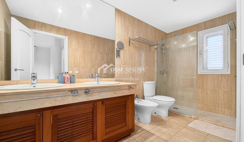 Foto ecf58967-0f8a-412c-87a2-b263e046e252. Casa amb aparcament piscina a Los Cristianos Arona