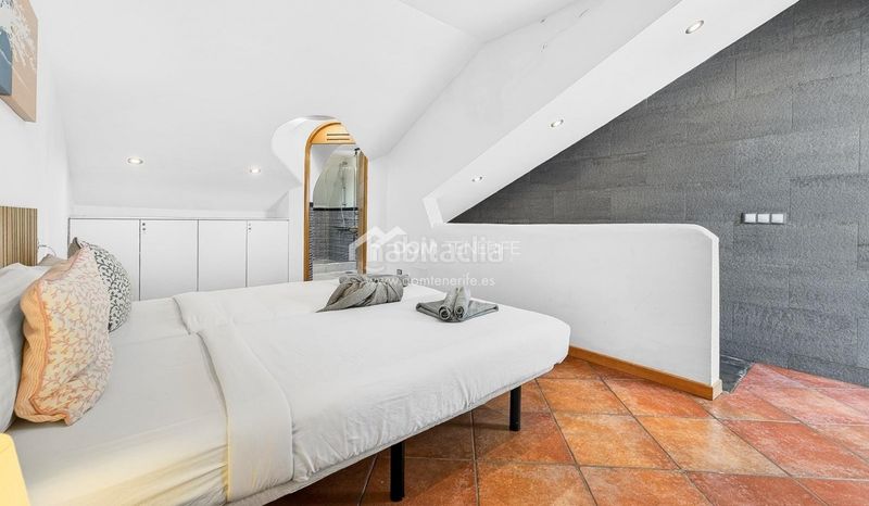 Foto 2985e62f-f1ba-45fe-b6cc-3da4646691a5. Casa amb aparcament piscina a Callao Salvaje - Playa Paraíso Adeje