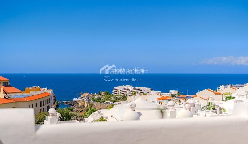 Foto 2c570fb4-516a-4954-864b-1a6f3c6bf79e. Casa amb aparcament piscina a Callao Salvaje - Playa Paraíso Adeje