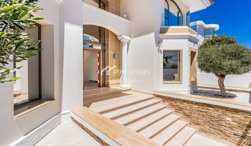 Foto b7e71d36-b3d0-42c0-84c3-0f2253bc5a33. Casa a La Caleta Adeje