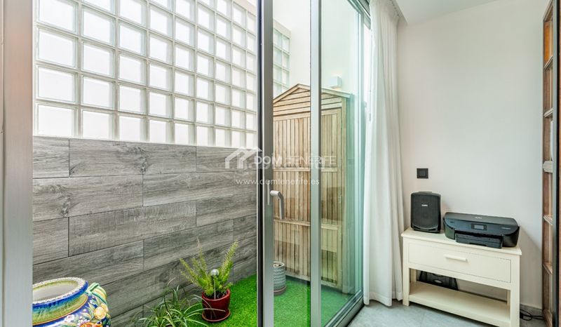 Foto 3b988e67-7995-4596-8fe5-62e313a2b8c9. Casa amb aparcament piscina a Los Cristianos Arona
