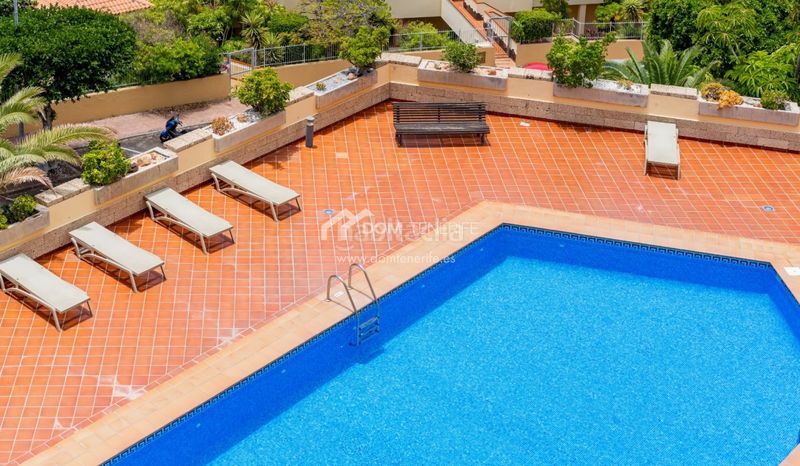 Foto e23d3fa4-aa90-4e1c-9e03-972f4ba3ba7d. Pis amb aparcament piscina a Torviscas Centro y Alto Adeje
