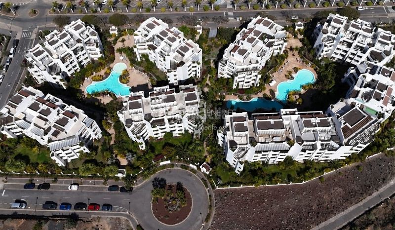 Foto 9ff27615-cbcb-4d9d-9855-d24ae4d7358e. Pis amb aparcament piscina a Palm - Mar Arona