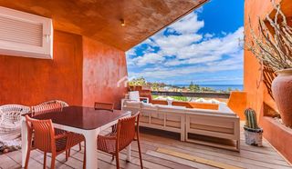 Appartamento in Palm - Mar. Dom tenerife real estate presenta un elegante ático dúplex en la