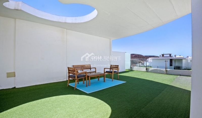 Foto c2d139d8-41e7-4e3b-b8ed-cf7aa85d3b79. Pis amb aparcament piscina a Palm - Mar Arona