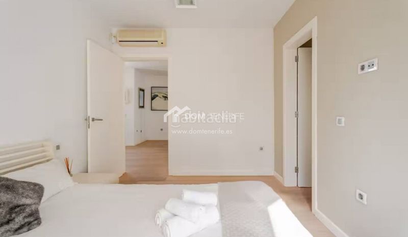 Foto 1eb33b23-fca3-49d0-819e-e496add3437e. Casa amb calefacció aparcament piscina a Torviscas Centro y Alto Adeje