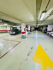 Parking coche en Calle pizarro 155. Cristian
