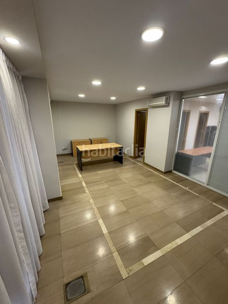 Foto fc7dad2a-c5a4-4e0e-8aa9-52cb60208646. Affitto ufficio in calle luis morote 6 in Santa Catalina - Canteras Palmas de Gran Canaria (Las)