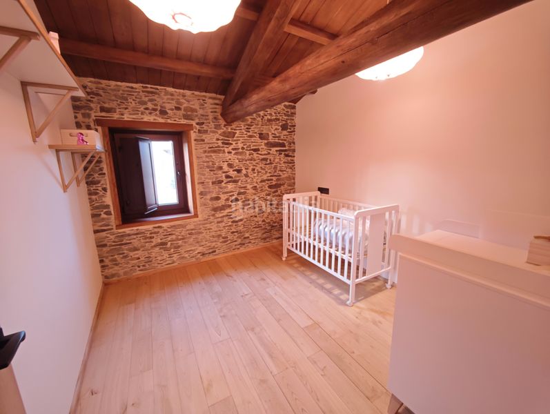 Foto 5464ecad-6f2d-4ee0-a2a5-757cb96d5e7d. Casa  tradicional totalmente reformada en Ordes