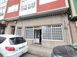 Appartamento  Rúa josé antonio 48. Local comercial para reformar como vivienda