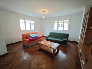 Etagenwohnung en Praza do campo feira 21. Piso c�ntrico de cuatro habitaciones
