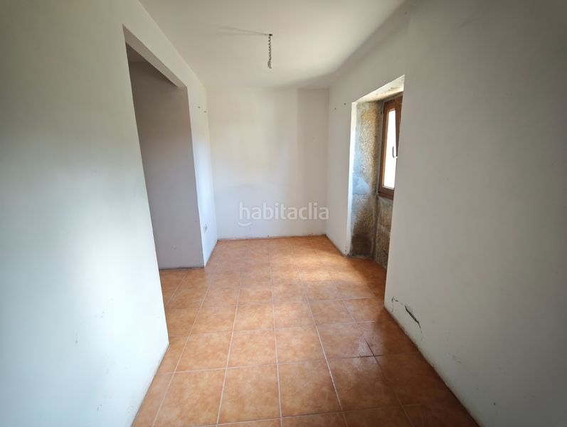 Foto 37f30102-4d9e-4290-87ca-c0991686c0f9. Casa en rua orxeira 9 casa de piedra a restaurar en xesteda, en Cerceda