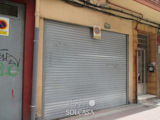 Locale commerciale in Calle San Lázaro