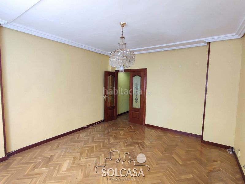 Foto 63e47bd6-7998-4a2f-a0f1-4475c42b9579. Pis amb calefacció aparcament a La Victoria - Puente Jardín Valladolid