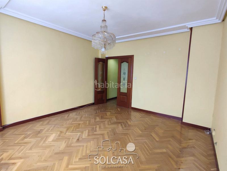 Foto aaeca64a-0f73-4707-9ec8-b1272c428866. Pis amb calefacció aparcament a La Victoria - Puente Jardín Valladolid