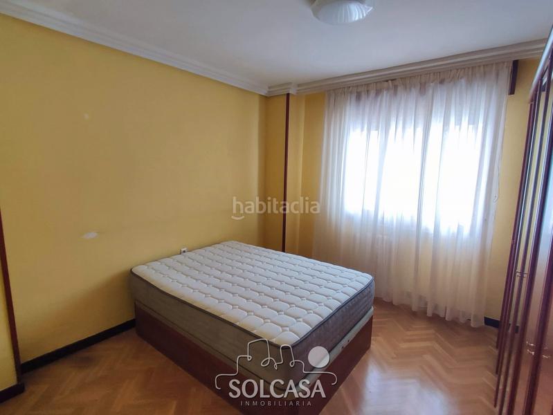 Foto bcd7318a-bacb-4d6e-9401-0d1e829b7b7b. Pis amb calefacció aparcament a La Victoria - Puente Jardín Valladolid