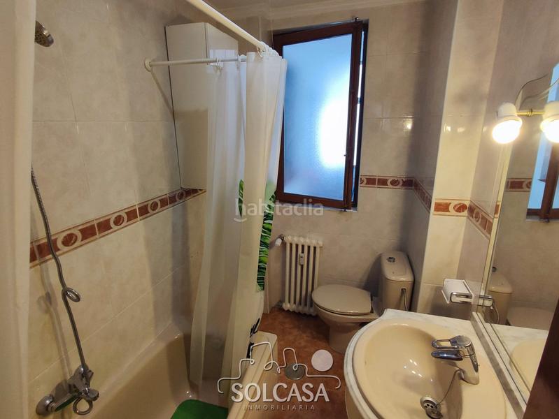 Foto d7ede4f5-d1f5-4e91-84ce-f64c6b9e40ee. Pis amb calefacció aparcament a La Victoria - Puente Jardín Valladolid