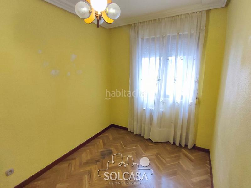 Foto da62e3a2-9fe3-4682-8cd8-a933e5eb8324. Pis amb calefacció aparcament a La Victoria - Puente Jardín Valladolid