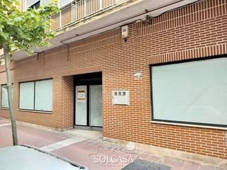 Locale commerciale in Calle Villanubla 4
