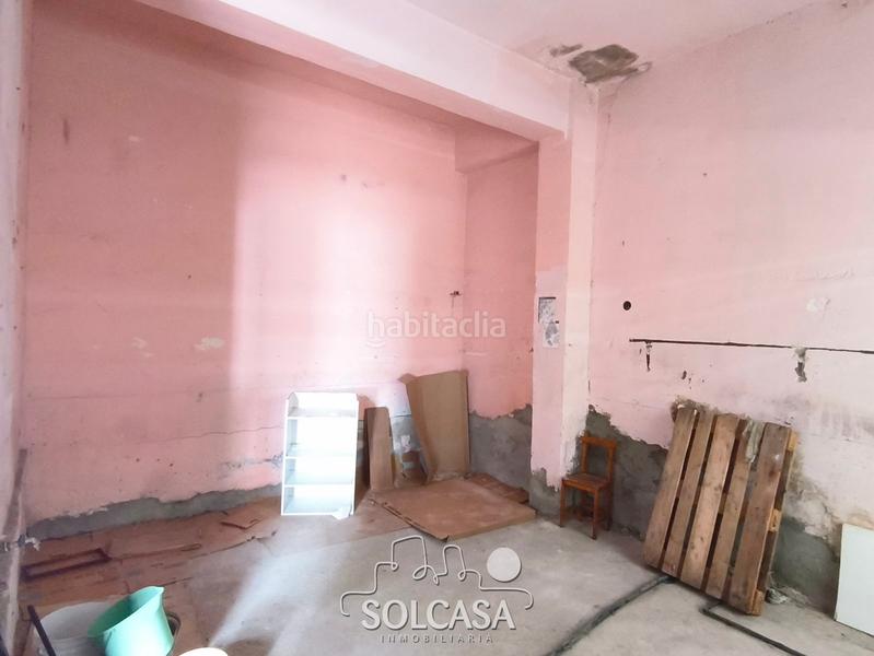 Foto d20e242b-18dd-486b-8cc8-300af68227de. Locale commerciale in calle villanubla 4 in La Victoria - Puente Jardín Valladolid