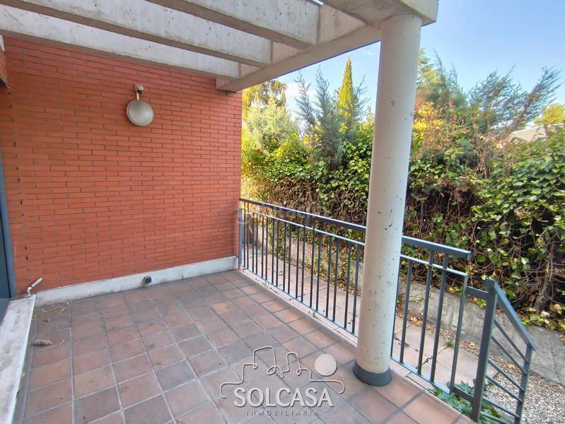 Foto 039d6d64-cd28-4a05-9b7b-3e441df9e70d. Casa bifamiliare con riscaldamento parcheggio in La Victoria - Puente Jardín Valladolid